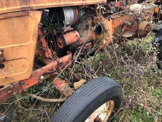 Tracteur agricole Renault D22 - 5