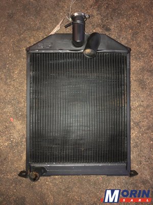 Pièces Agricole et Motoculture - Pièces Tracteur - RADIATEUR TRACTEUR MASSEY 155, 158, 260, 560 (1871321M91; 907398M91)