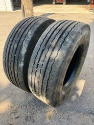 Pneu agricole Michelin 305/70R19.5 - 1