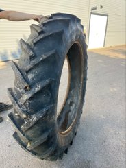 Pneu agricole Michelin 320/85R38 (12.4-38) - 1