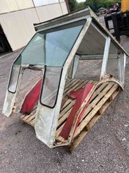 Pièce tracteur IH CABINE IH 4 CYLINDRES - 1