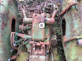 Tracteur agricole John Deere 303 - 7