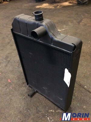 Pièces Agricole et Motoculture - Pièces Tracteur - RADIATEUR TRACTEUR MASSEY 298, 698, 1004