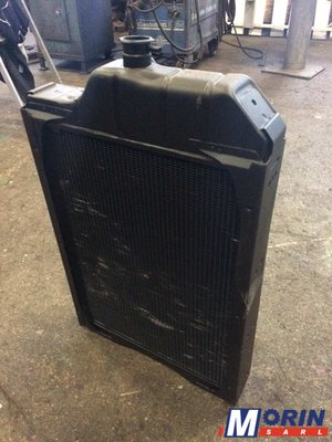 Pièces Agricole et Motoculture - Pièces Tracteur - RADIATEUR TRACTEUR MASSEY 298, 698, 1004