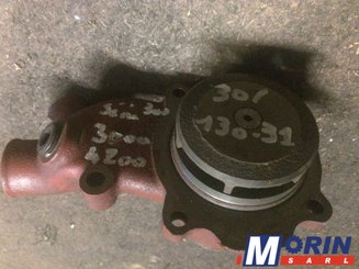 Pièces Agricole et Motoculture - Pièces Tracteur - Pompe a eau Massey 365 375 390 3050 3060 698