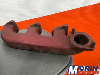 Pièces Agricole et Motoculture - Pièces Tracteur - Collecteur d'échappement IH sortie inférieur moteur D155, D179 (3055124R1, 3055124R12)