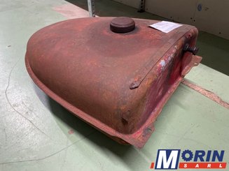 Pièces Agricole et Motoculture - Pièces Tracteur - Réservoir pour IH 235D, 237D, 265D, 267D