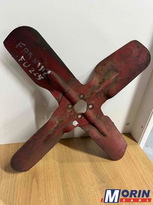 Pièces Agricole et Motoculture - Pièces Tracteur - PALES DE VENTILATEUR IH - Ø 400 MM - 4 PALES (706749R91, 706749R92)