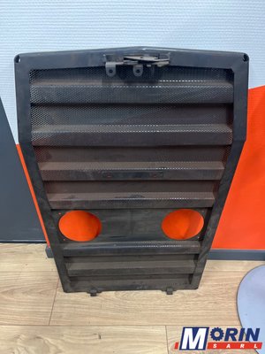 Pièces Agricole et Motoculture - Pièces Tracteur - CALANDRE MASSEY H 780 BR 540/480 mm (1682950M91)