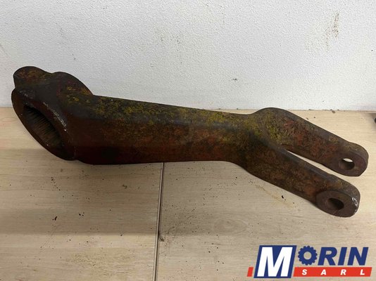 Pièces Agricole et Motoculture - Pièces Tracteur - Bras de relevage IH 523 553 624 654 724 734 834 (3057098R1)