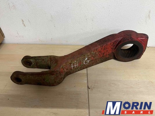Pièces Agricole et Motoculture - Pièces Tracteur - Bras de relevage IH 523 553 624 654 724 734 834 (3057098R1)