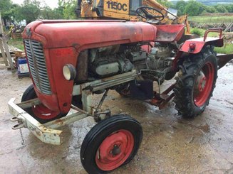 Tracteur agricole Massey Ferguson 821 - 1