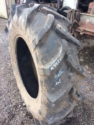 Pneu agricole Pirelli 380/85R28 (14.9-28) - 1