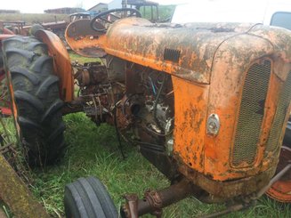 Tracteur agricole Someca 411 - 1
