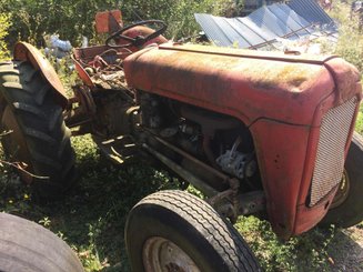 Tracteur agricole Massey Ferguson 835DS - 1