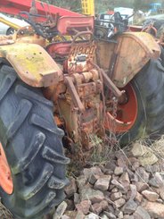 Tracteur agricole Renault D35 - 6