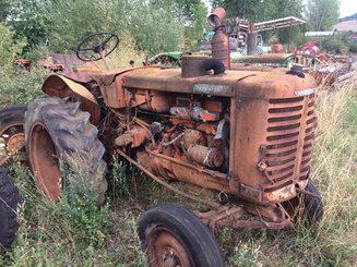 Tracteur agricole Renault R7012 - 1