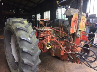 Tracteur agricole Renault 981 - 1