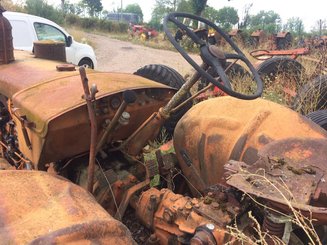 Tracteur agricole Renault R7012 - 4