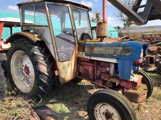 Tracteur agricole International 523 - 1