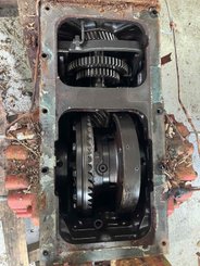 Tracteur agricole International 844 - 10