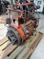 Tracteur agricole Renault N72 - 25