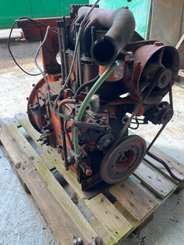 Tracteur agricole Renault N72 - 24