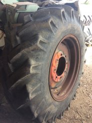 Pneu agricole Dunlop 14.9-26 - 1