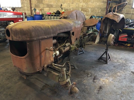 Tracteur agricole Deutz D40.2 - 1