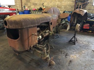 Tracteur agricole Deutz D40.2 - 1