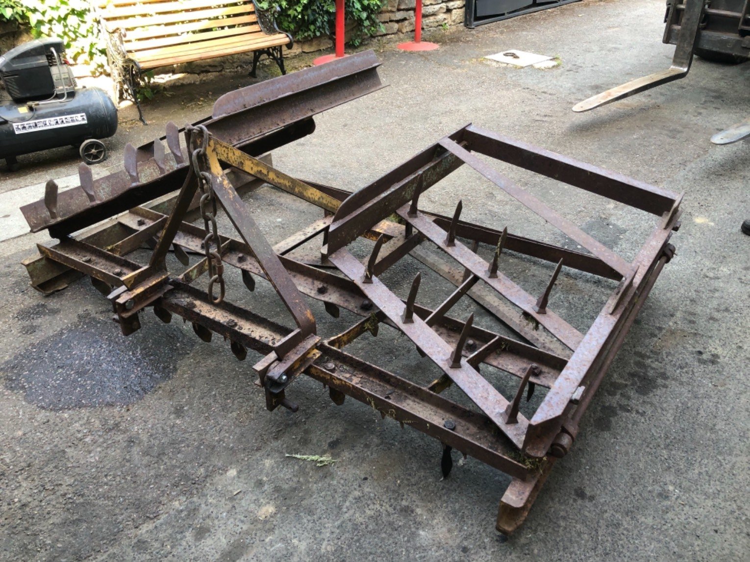 Régénérateur de prairie Fabrication artisanale 3M à vendre sur Morin