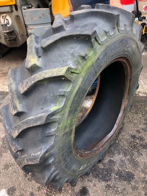 Pneu agricole Pneu agricole Stomil 320/85R24 (12.4-24) - 1
