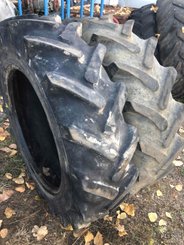 Pneu agricole Taurus 320/85R28 (12.4-28) - 1