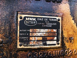 Tracteur enjambeur Derot DS22 - 3