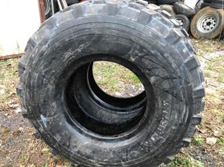 Pneu agricole Michelin 9.00R16 - 3