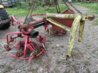 Faneur andaineur New Holland 245 - 2