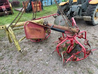 Faneur andaineur New Holland 245 - 1