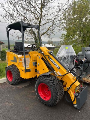 Valet de ferme Knikmops KM 140 TE - 1