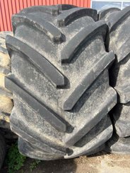 Pneu agricole Michelin 900/60R32 - 1