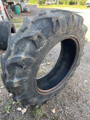 Pneu agricole Pirelli 340/85R28 (13.6-28) - 1