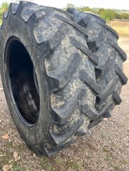 Pneu agricole BKT 340/85R28 (13.6-28) - 2