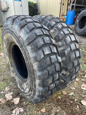 Pneu agricole Michelin 11.00R16 (11.00-16) - 1
