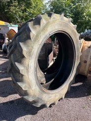 Pneu agricole Goodyear 340/85R36 (13.6-36) - 1