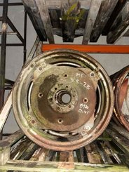 Jantes Massey Ferguson W8x28-6T165 - 1